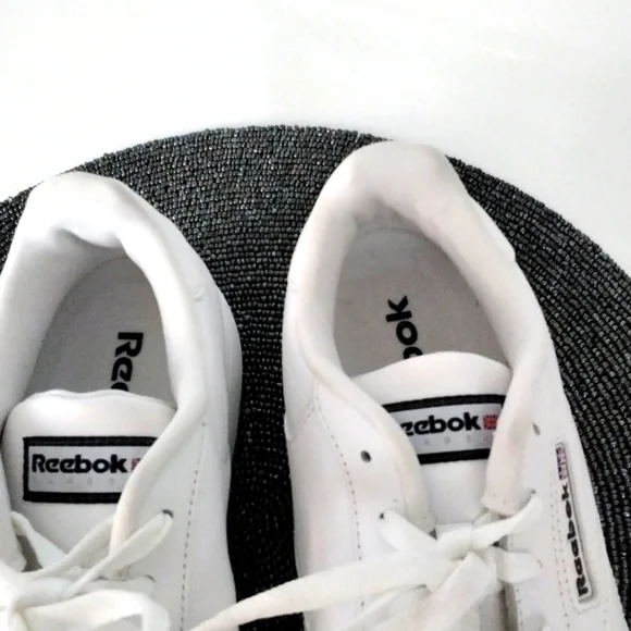 NWOT Men's REEBOK white tennis shoes - Picture 4 of 6
